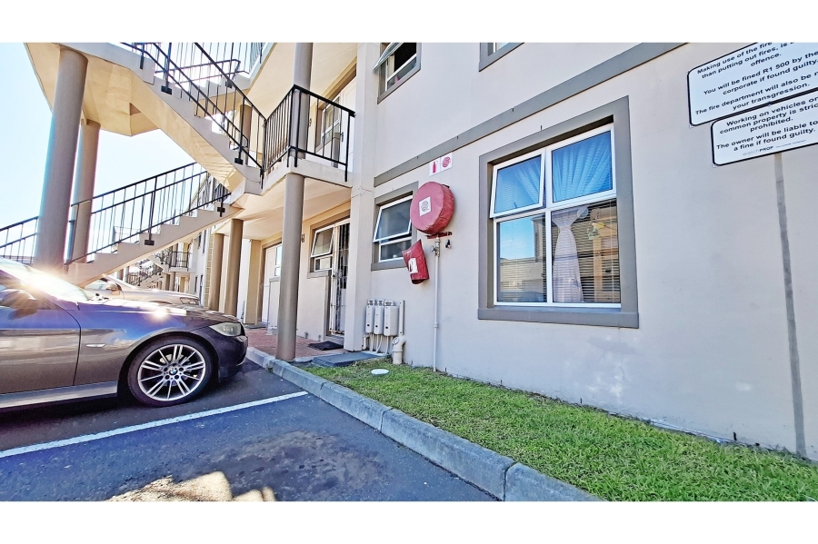 2 Bedroom Property for Sale in Guldenland Western Cape